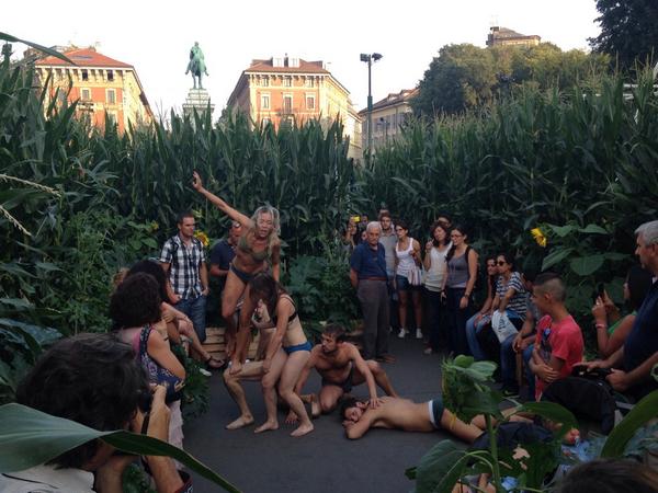 studioA4A's tweet photo. #fattoriavittadini #quantomais #ExpoGate #studioA4A http://t.co/yAbboiKU4u