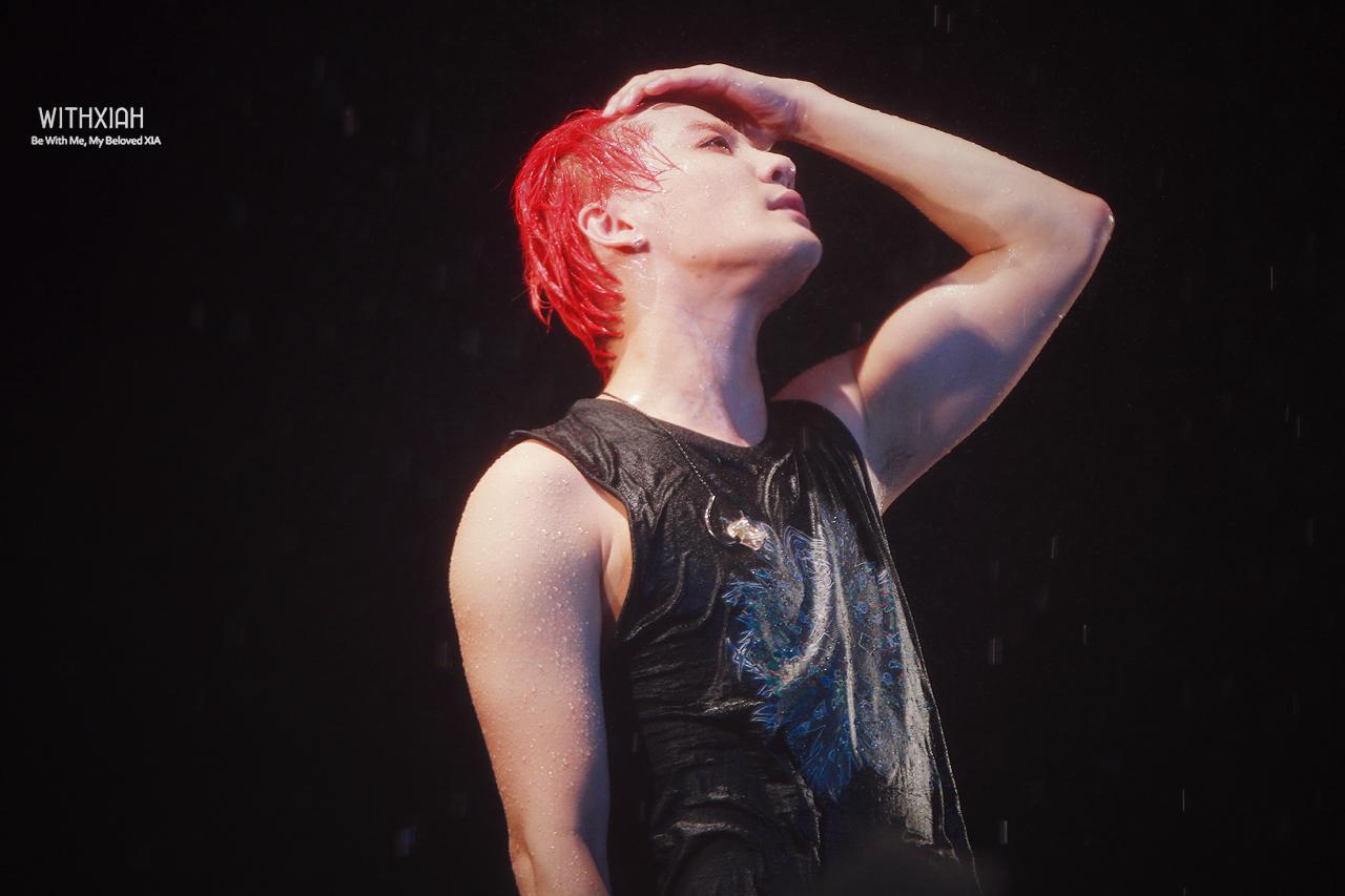 BwTWhHVCAAAhqIB.jpg:large