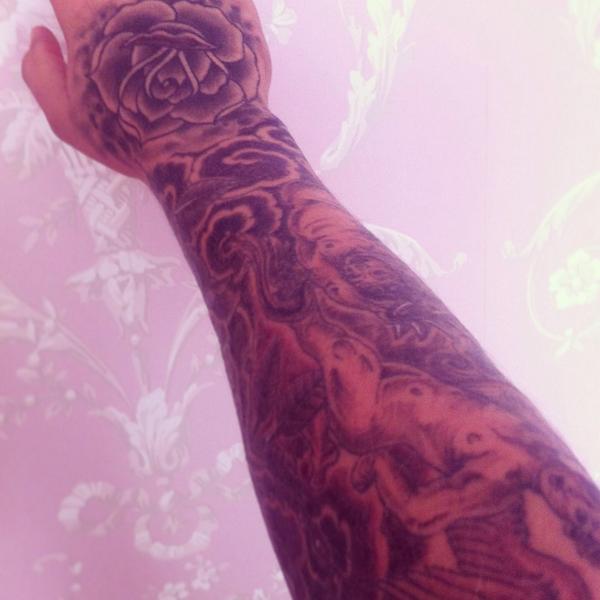 JordanBarrack1's tweet photo. Finally getting it finished @NickBurley1974 @Mele_5 #timetaker http://t.co/OQTim2WrPl