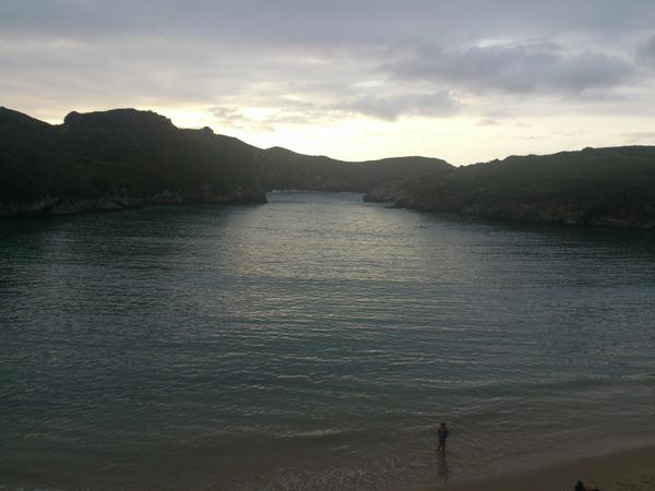 Playa de Llanes (Asturias) :)
