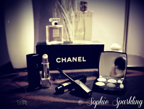 ParfaitePhoto's tweet image. |maquillage| Chanel 💖
