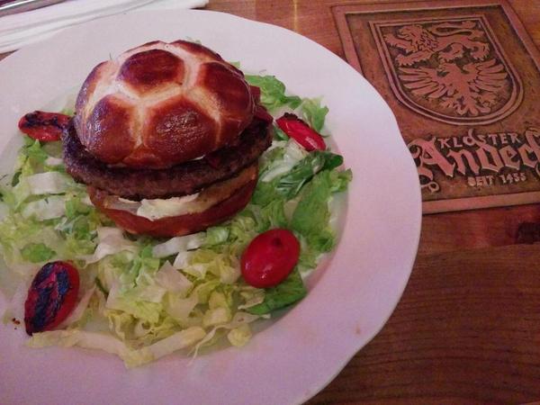 cwonet's tweet image. Hallo München : ) #muc14