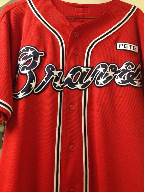 atlanta braves military jersey