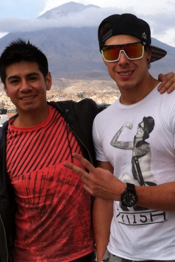 josevictor_1's tweet photo. Con el #BabyAngora @Hugo87garcia #TourAngora #Arequipa http://t.co/2C6R7Z1Z8C