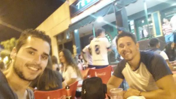 josemaizanaba's tweet photo. De cerveceo con mi ermano @FranTP_1992 en el coffe se te exaba de menos ermano http://t.co/eCwp4p748H