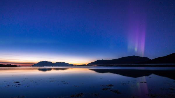 Ellen_Stokke's tweet image. #AuroraBorealis and #sunset = STUNNING!! #Sortland #Norway Photo by Benny Høynes