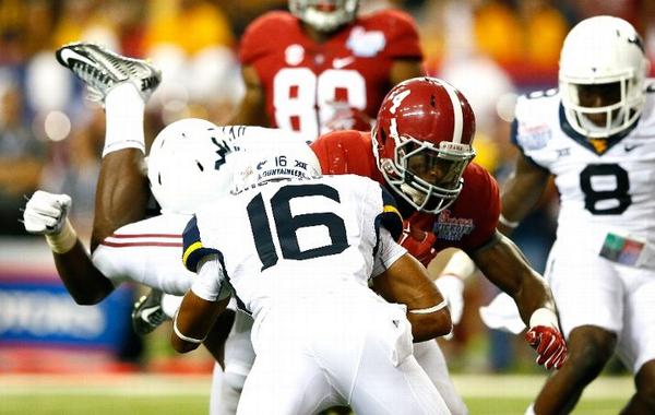 ESPNCFB's tweet photo. Start 4Q, #2 Alabama leads WVU 30-20. T.J. Yeldon (ALA): 84 yds, 2 TD
#WVUvsBAMA ABC/ESPN2 http://t.co/2aJkdMwiSb