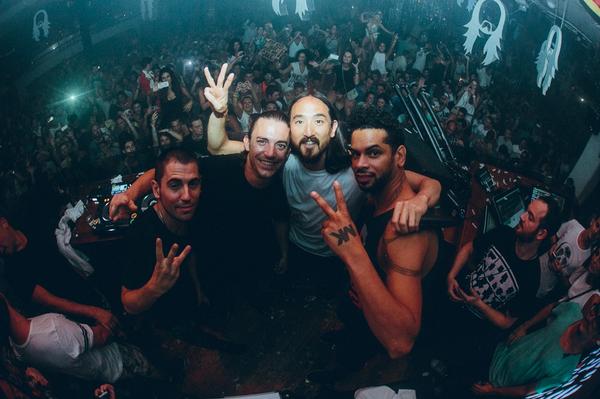 3 Are Legend (@3arelegend) on Twitter photo Family photo w/ @marckinchen Family photo w/ @marckinchen
