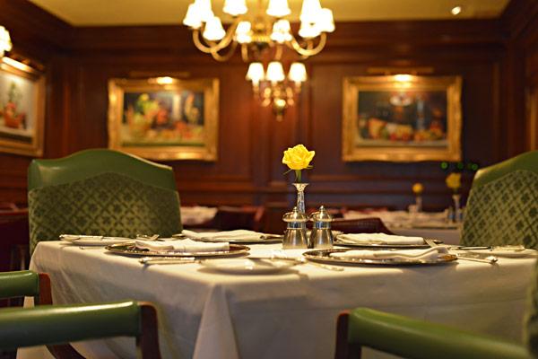 #ホラー映画 の世界へようこそ『 #シャイニング レストラン』創業90年老舗ステーキハウス- japa.la/?p=17292 #スタンリーキューブリック  - #ジャパラマガジン from #ロサンゼルス