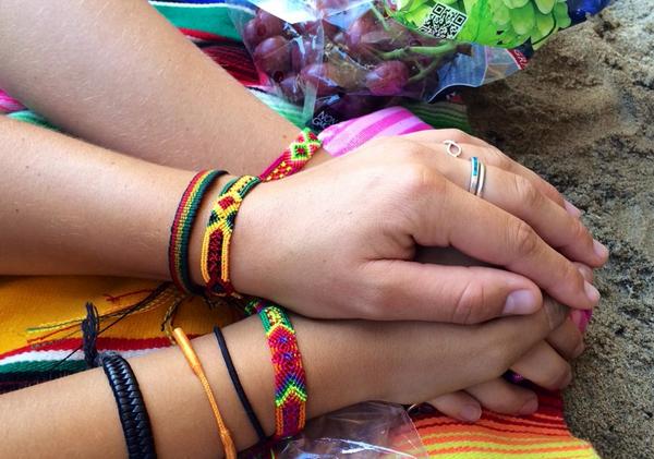 bodabean's tweet photo. After years of friendship we finally got friendship bracelets 💘👯👯 #WereFive #HandModels @TiffanyRascon @TarynZumwalt http://t.co/FCynGlY55F