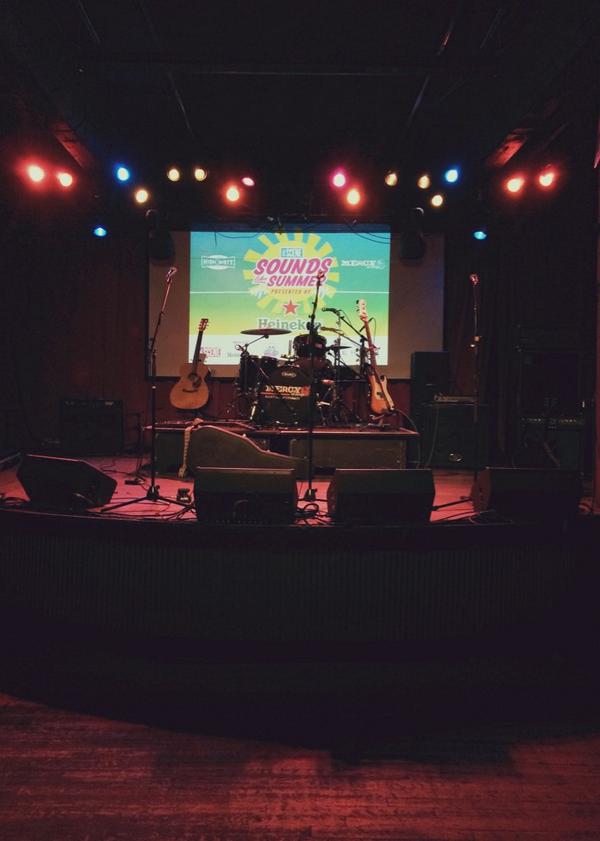 SceneStreet's tweet image. Doors are open @mercylounge where good vibes are sheltering us from the storm! 9:00 fun begins w/ @PromisedLandTN