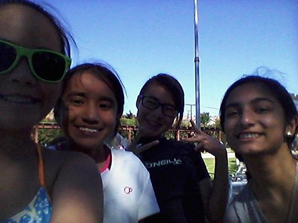 quatxtina's tweet image. What will probably be the last pool day of the year thanks caroline for inviting me to your bday party! #Pool4