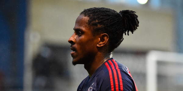 WATCH: <a href="/lovelpalmer7/">Lovel Palmer</a>'s shot from distance forces save out of Fernandez in the 16th: cf97.co/AU2hG #cf97