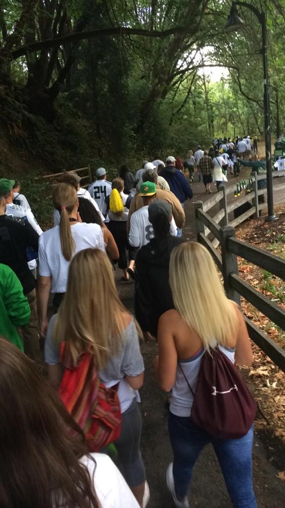 kjramming's tweet photo. #WalkToAutzen http://t.co/ankg3krJwe