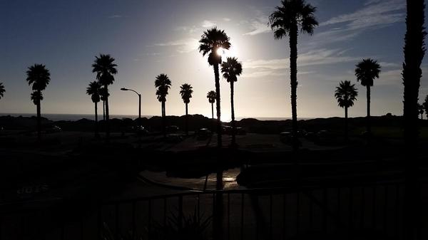 ServitekUSA's tweet photo. Hangin' out with family &amp; friends at Mandalay Beach. Have a safe &amp; relaxing Labor Day weekend! http://t.co/U1nNwZgZm4