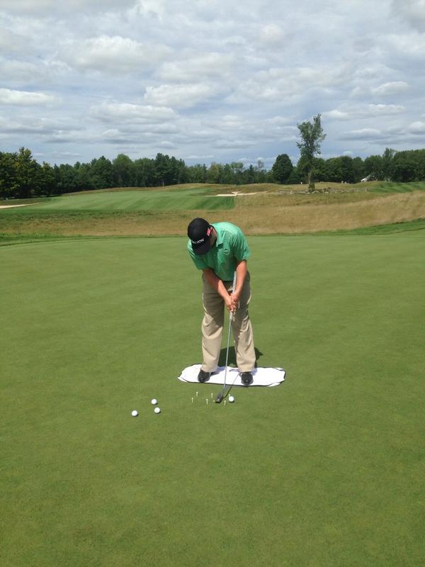 McLeanGolf's tweet photo. How is this legal? Yet the long putter where you swing the putter with the low arm and hand isn't?
#losingground http://t.co/pEZyAggVvS