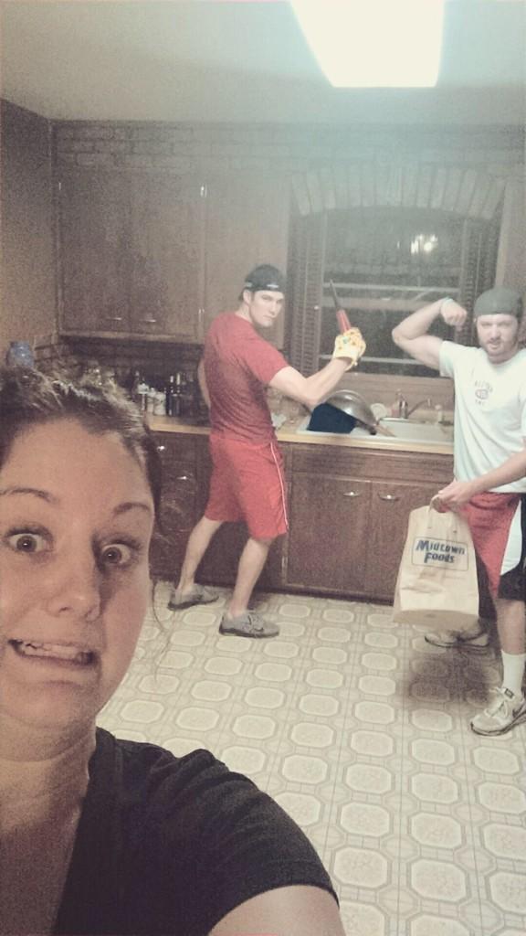 jtjenkins10's tweet image. Never a dull moment at @AlexThrowItByom and @KBninjamuffin house! #snakehunt #snakecrew