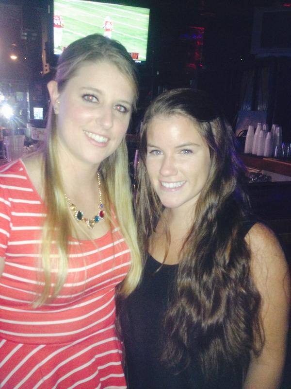 SarahYesWeekly's tweet photo. Love meeting new people @greenburrogso plan your weekend with @yesweekly apps to have a blast http://t.co/ju3g2OsA2U