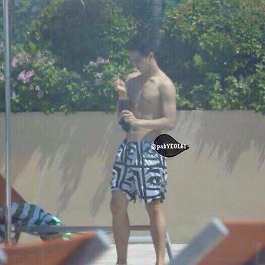 BwW0t2GCQAAQtYS.jpg:large