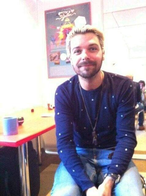 Happy birthday to the most talented,amazing and beautiful man on the planet, Simon neil 