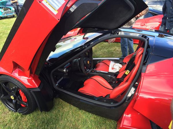UltimateRRover's tweet photo. Pistonheads how at herts show ground. Worth a visit even if only to see this little beauty http://t.co/iOVcovVE11