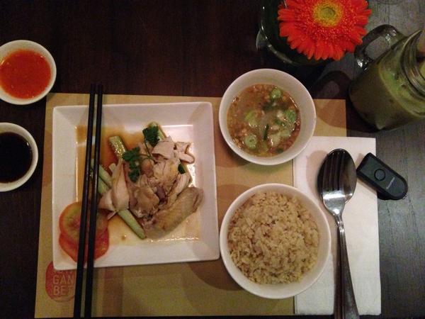 LauraWawolangi's tweet photo. @GANBEIKITCHEN http://t.co/FkyPU3fP5P