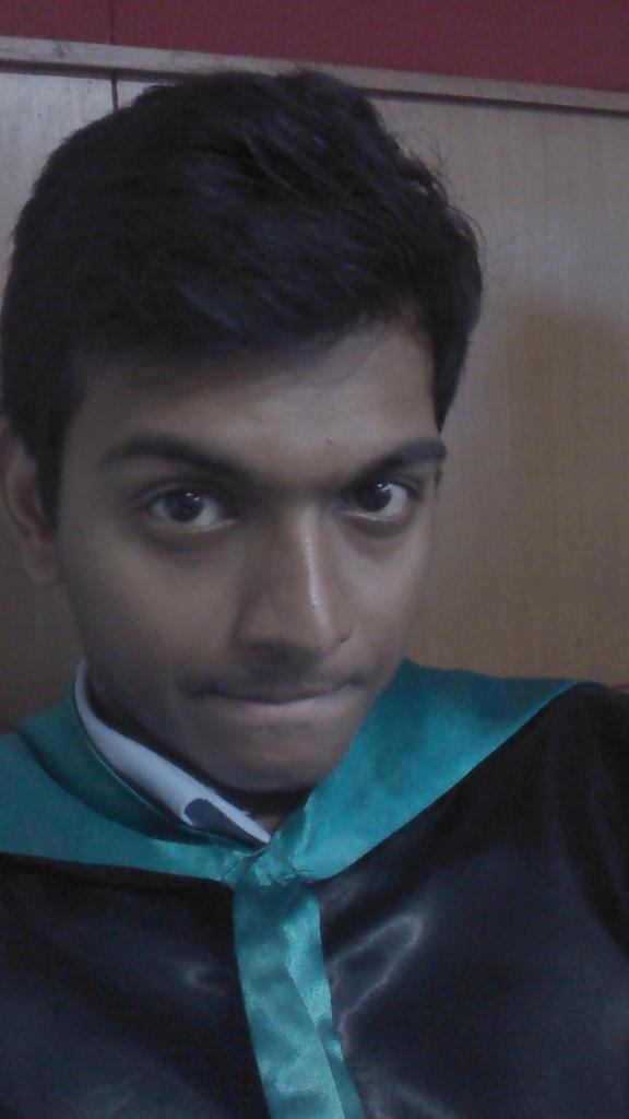 Sushant2392's tweet image. #IIITDConvocation #Selfie #Engineer