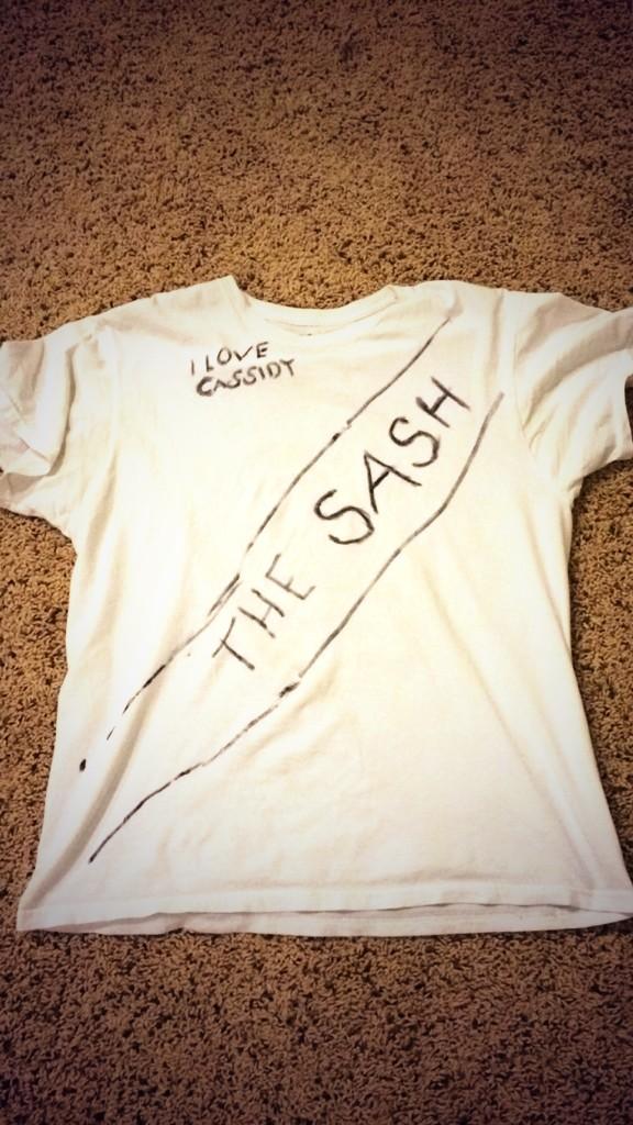 jaiwag11's tweet photo. #1 fan thanks to @KessingerAlex @sarentownsend @CassidyJ05 http://t.co/J8T2IvHHxn