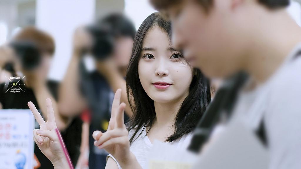 아이유가 참 좋은 아이유닷컴 on Twitter: "140831 유스케 제주특집 김포공항 출발 #아이유(@lily199iu