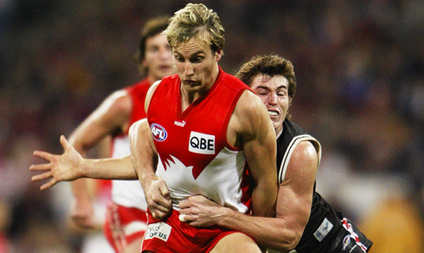 stkildafc's tweet photo. LENNY HAYES: The most prolific tackler in the history of AFL football!

A star, a champion... A LEGEND!

#ilovelenny http://t.co/zJDS1sDsLq