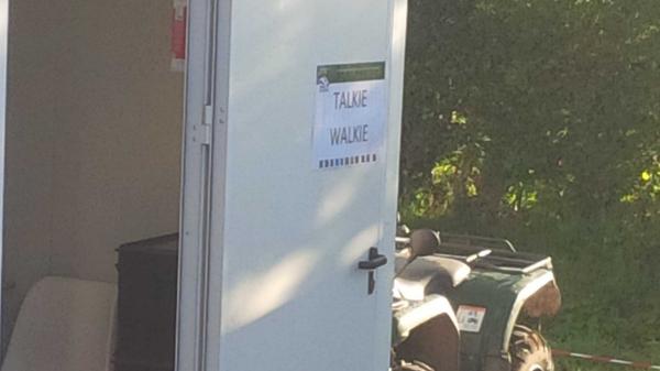 APeventing's tweet photo. I like to talkie while I walkie!! Love foreign events! http://t.co/gKD1Xbe0eX