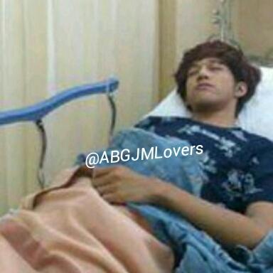 ABGJMLovers's tweet photo. Yang sayang @dickymprasetyo coba RT! #GWSDickySMASH http://t.co/9ifdG6BbEM
