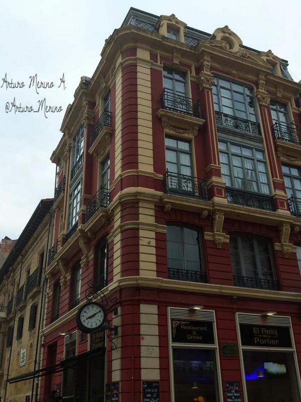 Arturo_Merino's tweet photo. Rincones de #Oviedo #EdificioSingular http://t.co/99MRQ2qsUa