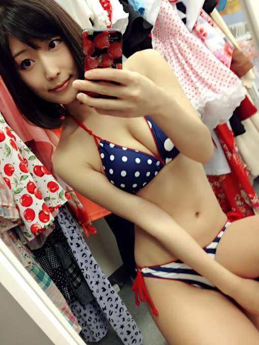 8月はのこり一時間！  #グラドル自画撮り部 http://t.co/hSWpiSs4nC<a href="/tag/%E3%82%B0%E3%83%A9%E3%83%89%E3%83%AB%E8%87%AA%E7%94%BB%E6%92%AE%E3%82%8A%E9%83%A8"class="tags">#グラドル自画撮り部</a>