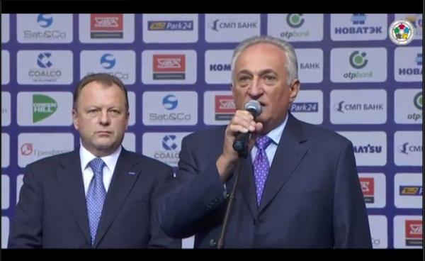 The flag stayed in Chelyabinsk for a whole year – now it will be handed over to Kazakhstan. #worldjudo2014