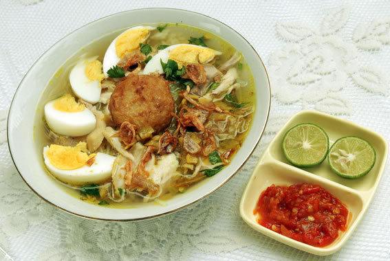 Herlangga05's tweet photo. Inilah makan khas Kalsel yg sering di jumpai, dan sangat gurih lo..... #MudayaBanua @FIM_banua http://t.co/8idvGmQHMK