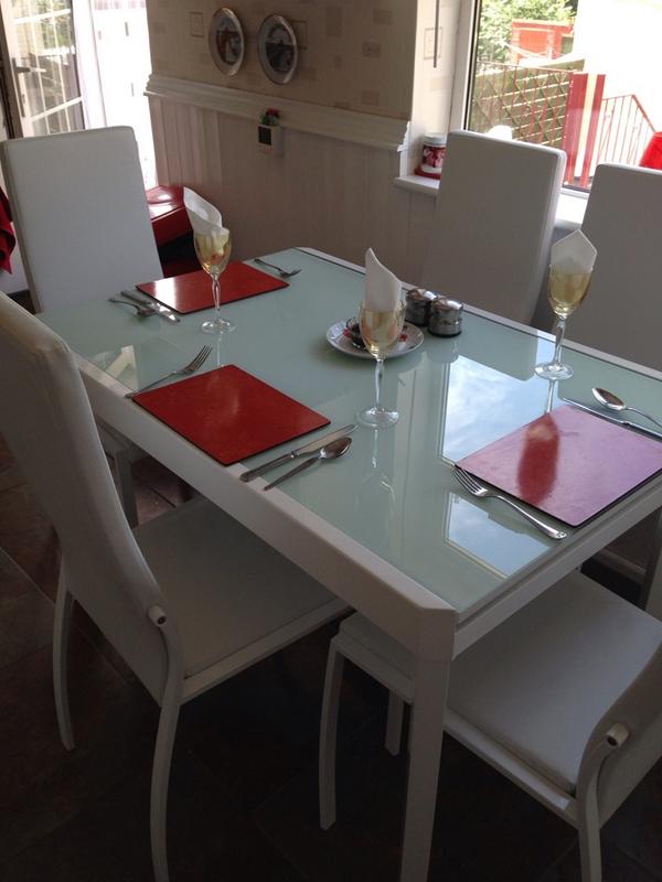 aimeemichelleuk's tweet photo. I love English Sundays 😊 time for a Sunday roast 🍛🍗 #englishsunday http://t.co/dXqSQRT9Q1