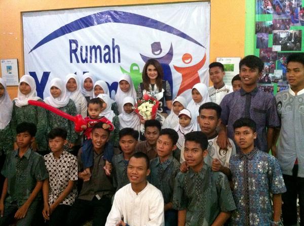 OffLunasee_Jkt's tweet photo. Happy Birthday ka @LunaMaya26 💚 http://t.co/AYOF5InRwt