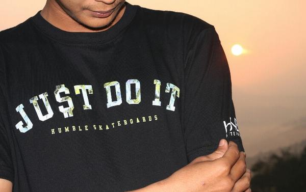 Humbleskateard's tweet image. Ready stock " Just do it " tees | size: M.L.XL | price : 120k | for order: 083821790418 | pin: 7D359353.