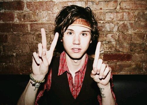 Happy birthday to Ryan Ross!! <3 