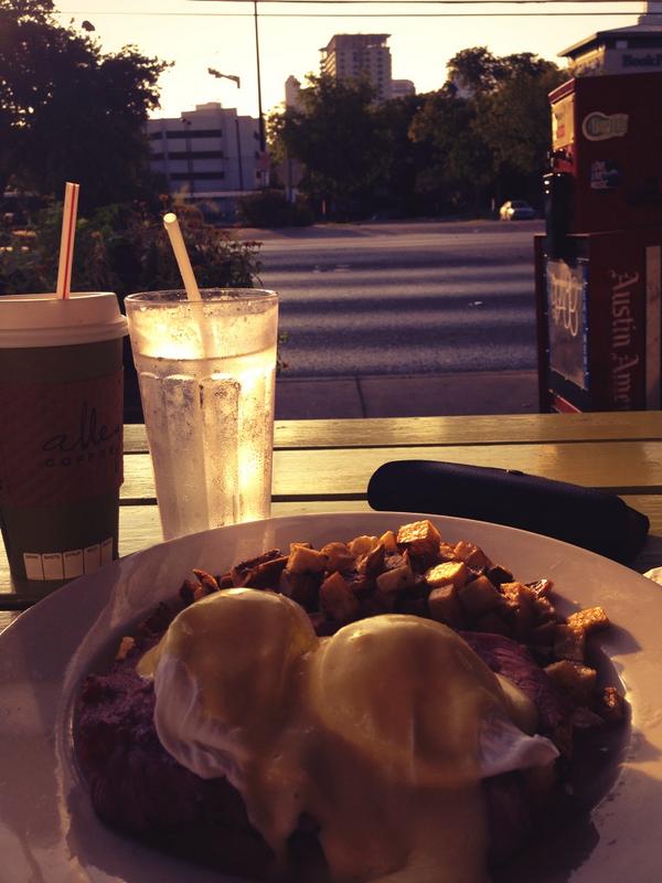 adrienneweld's tweet image. when I go to restaurants I now judge their knife work... #culinaryproblems. #culinaryarts. #lcb. #atx.