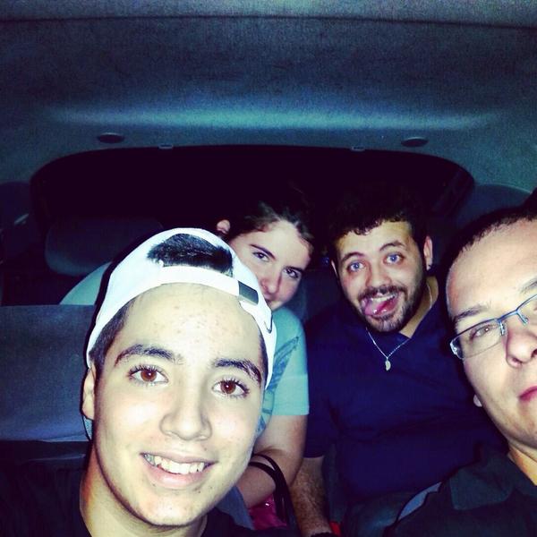 jose30620's tweet photo. Sabado especial con @jose30620 @Annitaa_fuentes @cartucho92 @RubenFortunero http://t.co/VkDejUxu6u