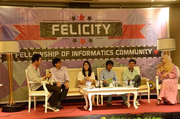 felicity_if14's tweet photo. Ini dia sesi talkshow felicity bareng kakak kakak IF yang prestasinya beraneka ragam dan luar biasa :D http://t.co/sJzayrKvqf