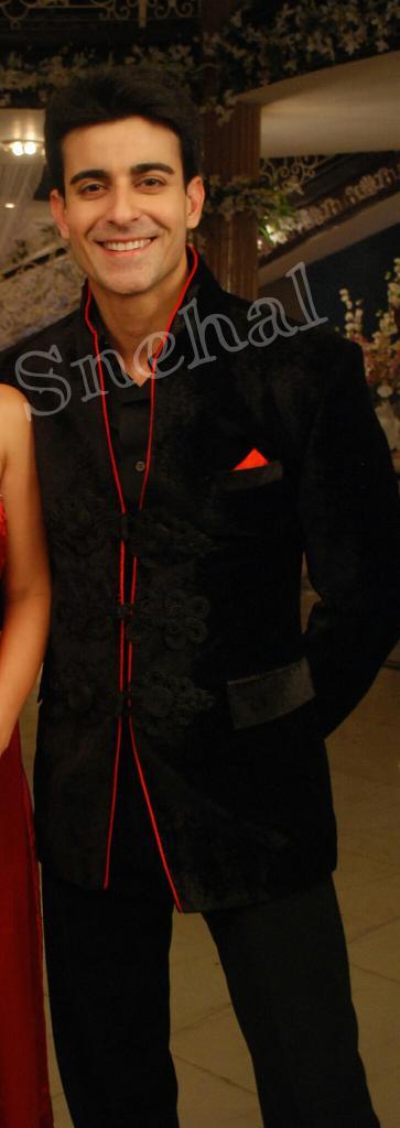 Embedded image permalink