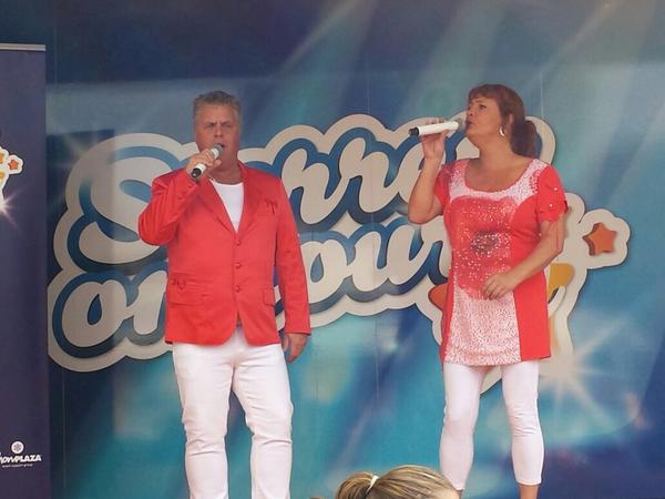 <a href="/sterrenontour/">Sterren on tour ®</a> super gezellig en druk in st hubert bij sterren on tour