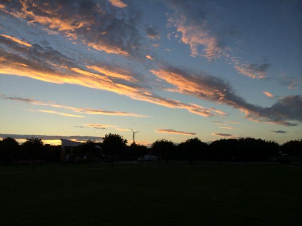 rotaryfunfest's tweet photo. Beautiful sunset to end the @RotaryCoastWalk and@rotaryfunfest see you all next year http://t.co/GpYH85Lq7t