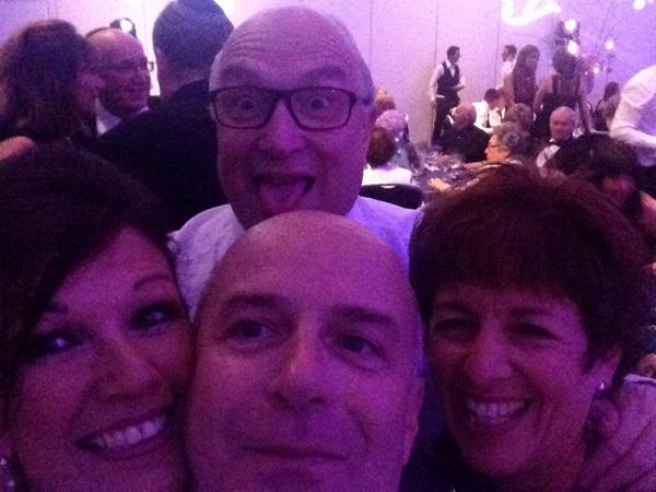 PETERKAYE2's tweet photo. Big mazels! #jenandjonweddingselfie #welfie http://t.co/OWsIm0TEym