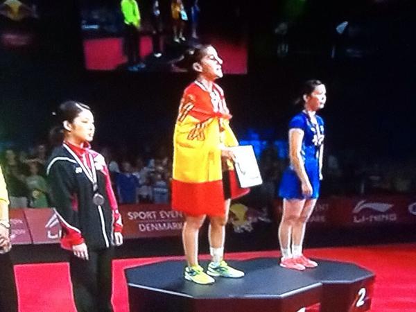 trecet's tweet photo. Carolina Marín Campeona del Mundo de Bádminton http://t.co/60KJC45QWw