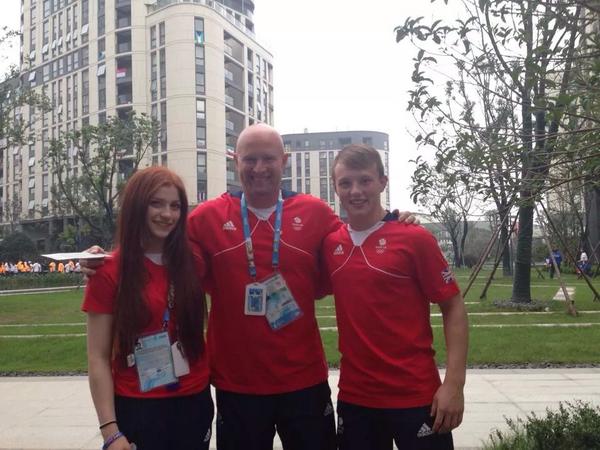 PeteMiles96's tweet photo. Thanks to @gazedwards1968 for coming out to china for 3 weeks to coach us! http://t.co/60FaunLybo
