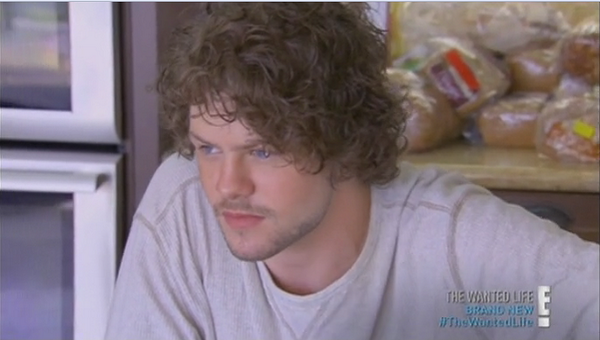 madeitobvious's tweet photo. @JayGirlsUnited IKR?! He could totally be a model #MoveOverSiva #WorkThoseAngles http://t.co/wIdOJ1gwIg